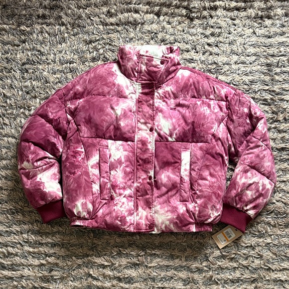 Levi's Jackets & Blazers - Levi's Pink Tie-dye Women's Puffer Jacket